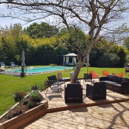 Domaine De Baise Bed & Breakfast Feugarolles Екстериор снимка