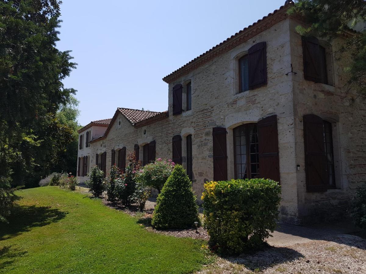 Domaine De Baise Bed & Breakfast Feugarolles Екстериор снимка